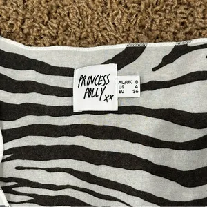 Princess Polly size 4 zebra top thumbnail 7