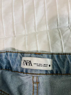 ZARA High-Waisted Shorts thumbnail 3