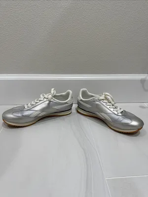 Reebok Women's Metallic Silver and Cream Sneakers thumbnail 8
