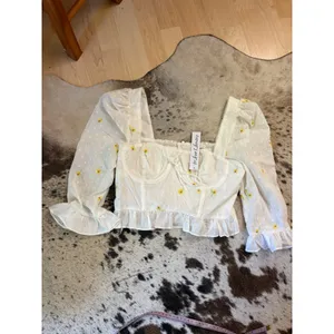 For Love & Lemons NEW Abby Blouse Floral Embroidered Size Medium thumbnail 2