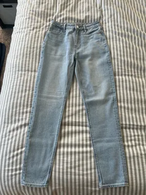 American Eagle Jeans thumbnail 1
