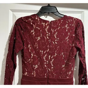 Lulu’s “Swoon-er or Later” Lace V-Neck Bodycon Dress thumbnail 6