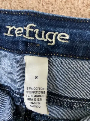 Jean Shorts Size 8 thumbnail 3