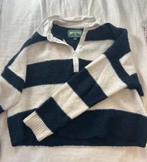 American Eagle Polo Knit White And Navy Striped Cropped Pullover Sweater thumbnail 1