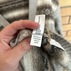 Gap Women's Gray Fair Isles Nordic Lambs Wool Blend Cardigan Sweater Size Medium thumbnail 6