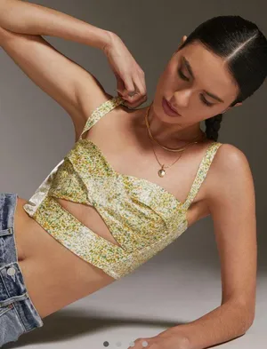 Revolve Sabina musayev top thumbnail 1