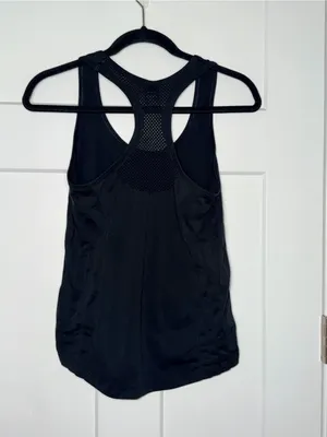 Alphalete Black Seamless Tank thumbnail 2