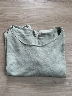 Aeropostale Light Sage Knit Boxy Fit Lightweight Sweater Size Small thumbnail 4