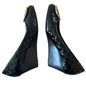 Tory Burch Quinn Quilted Patent Wedge Pumps‎ Black Gold Logo Size 8.5 thumbnail 6