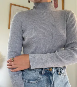 Calvin Klein Gray turtleneck long sleeve sweater thumbnail 1