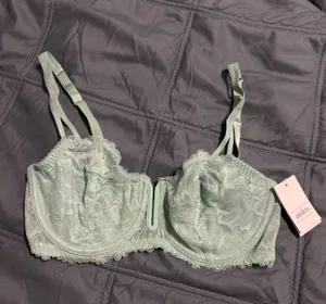NWT AUDEN LACE BRA 34D Green Size 34 D thumbnail 1