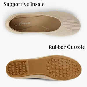 Black Slip On Flats NWT Size 7 thumbnail 3