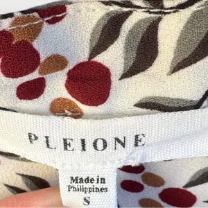 Floral Berry Blouse thumbnail 3