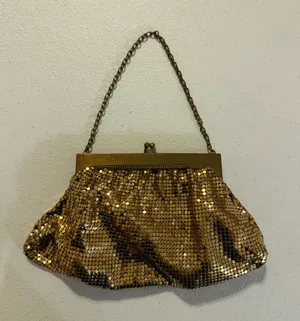 Vintage Whiting & Davis Metallic Gold Mesh Evening Bag Clutch Coin Purse USA thumbnail 1