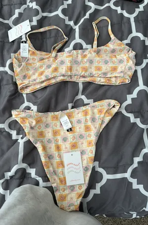 Dippin' Daisy's Brand New Bikini Set thumbnail 1