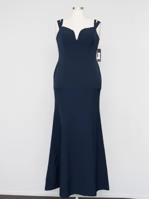 Donna Karan‎ - Sweetheart-Neck Gown thumbnail 2