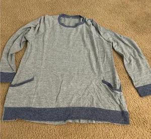 C275 blue sweater long sleeve with pockets size 2xl woman thumbnail 1
