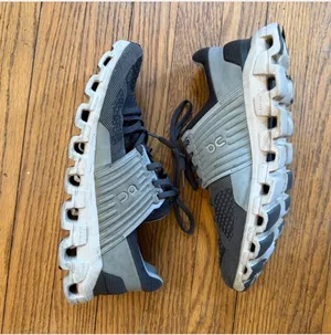 On Cloud Men’s Running Shoes 9 thumbnail 5