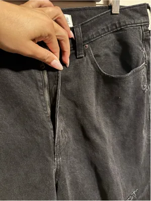 Abercrombie & Fitch High Rise '90s Relaxed Jean Black Fray Destroy Size 32 (14R) thumbnail 6