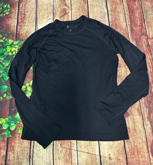 Figs Seamless Long Sleeve Black Crew Neck Shirt Size L thumbnail 1