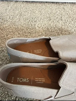 Toms Women's Slip-On Canvas Moccasins - Light Gray thumbnail 2