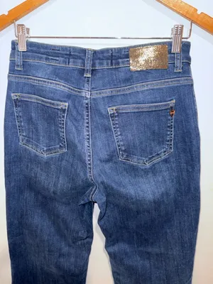 Women's Straight Leg Jeans in Dark Blue thumbnail 8