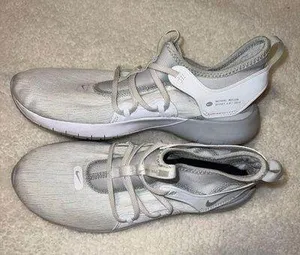 Nike Tennis Shoes thumbnail 3
