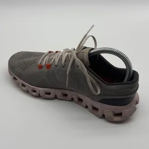 On Cloudstratus Womens Running Shoes Grey Orange Swiss Engineering US 7.5 RIGHT thumbnail 2