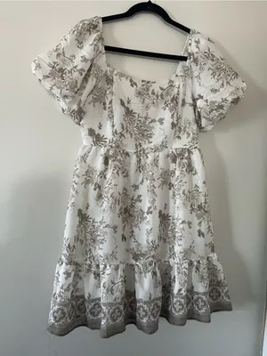 White Tan Floral Mini Dress Medium Puff Sleeve Cottagecore Balletcore Romantic thumbnail 1