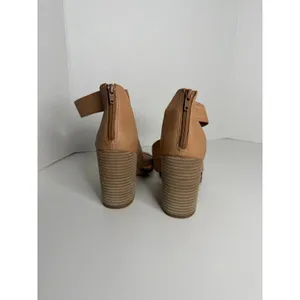 NWOB DV Dolce Vita Berton Womens Size 10 Tan Heels Open Toe thumbnail 2