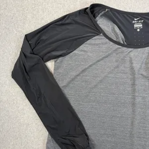 Nike Dri-Fit Women's XL Long Sleeve Active Shirt Grey Black Running Yoga Top thumbnail 3
