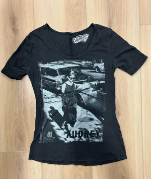 Short Sleeve T thumbnail 1