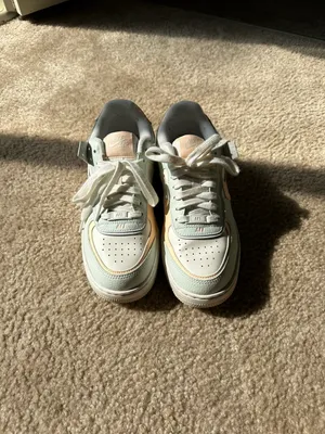 Nike Air Force 1 thumbnail 2