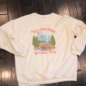 Yellowstone National Park sweatshirt size large XLarge thumbnail 4