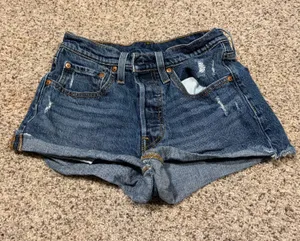 Shorts  thumbnail 1