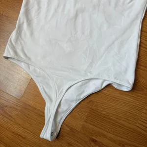 Abercrombie & Fitch White Bodysuit Size Medium thumbnail 5