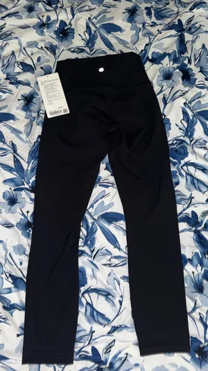 Lululemon Wunder Under HR Crop 23” thumbnail 2