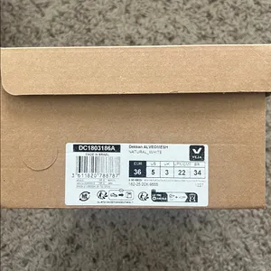 Veja Dekkan Alveomesh Sneakers in Natural White, Size 36, NEW in Box thumbnail 11