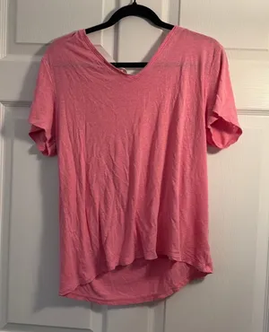 Athleta‎ V-Neck Short Sleeve Tee Pink Large Casual Athleisure Workout Top thumbnail 1