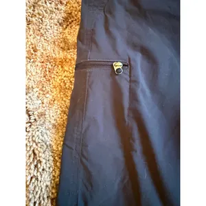 L.L. Bean Women's Comfort Trail Cropped Hiking Pants Gray / Charcoal Capris thumbnail 4