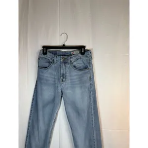 Wrangler Jeans Women’s Slim Straight Light Wash Blue 5-Pocket Inseam 32"" thumbnail 2