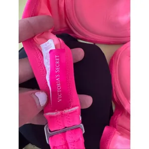 Victoria’s Secret Pink Strapless Bra Size 36D Push Up Convertible Strapless Bra thumbnail 5