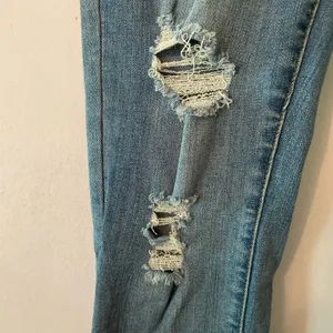 Judy Blue Skinny Fit Medium Wash Distressed Jeans High Rise Women's size 28 thumbnail 4