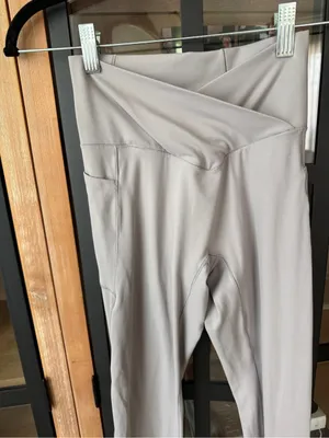 Halara SoftlyZero Crossover Pocket Plain Leggings UPF50+ high rise workout thumbnail 5
