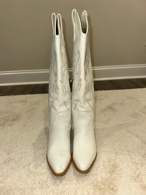 White Cowboy Boots Size 7 thumbnail 3