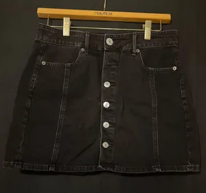 American Eagle Black Denim Skirt – Size 4  thumbnail 1