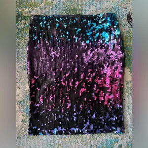 NWT Venus sequin color changing mini stretch festive skirt, size 6 thumbnail 2