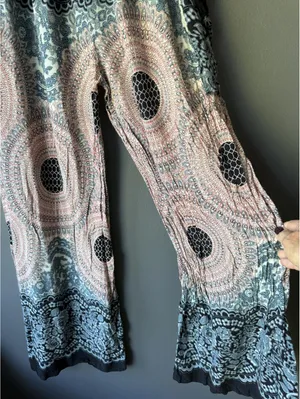 Gypsy Rose Bohemian Style Elastic Waist Palazzo Pants with Side Pocket thumbnail 4