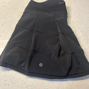 Size 8 lululemon skirt  thumbnail 2