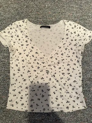 Brandy Melville top thumbnail 1